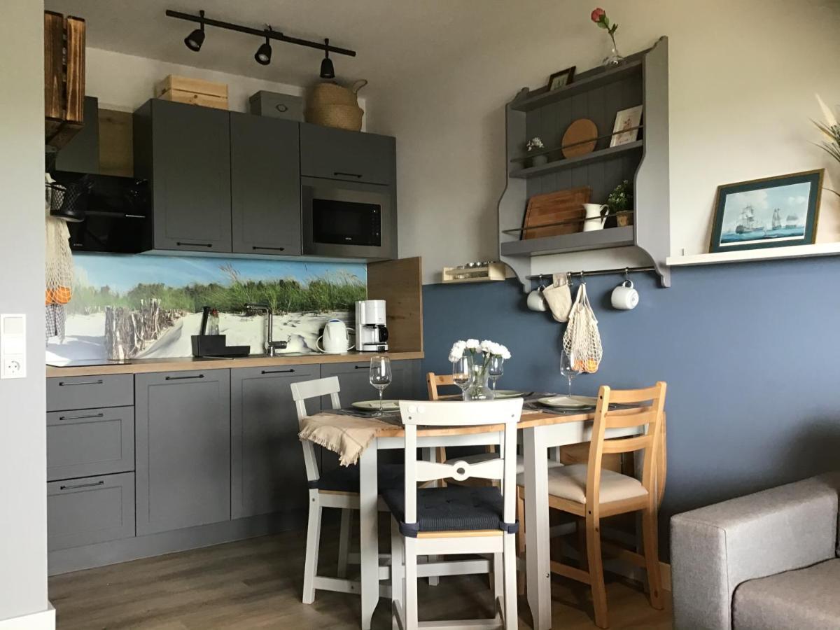 Liebevoll Eingerichtete Ferienwohnung Luettje Koje Dornum Exterior foto